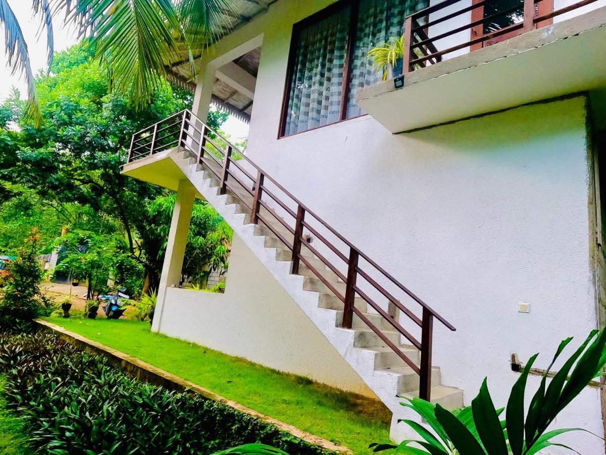 Mountain seaview Cabanas Tangalle Bagian luar foto