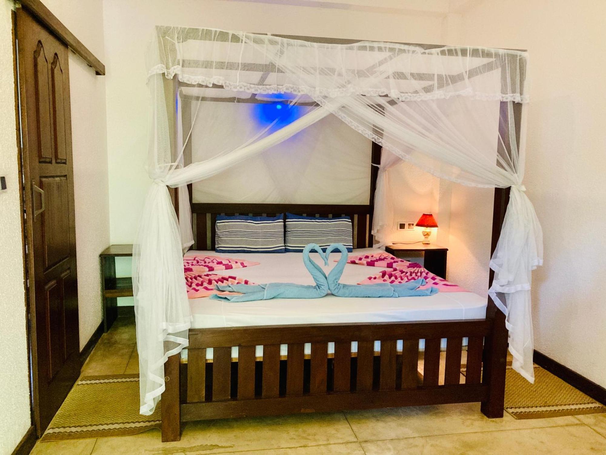 Mountain seaview Cabanas Tangalle Bagian luar foto